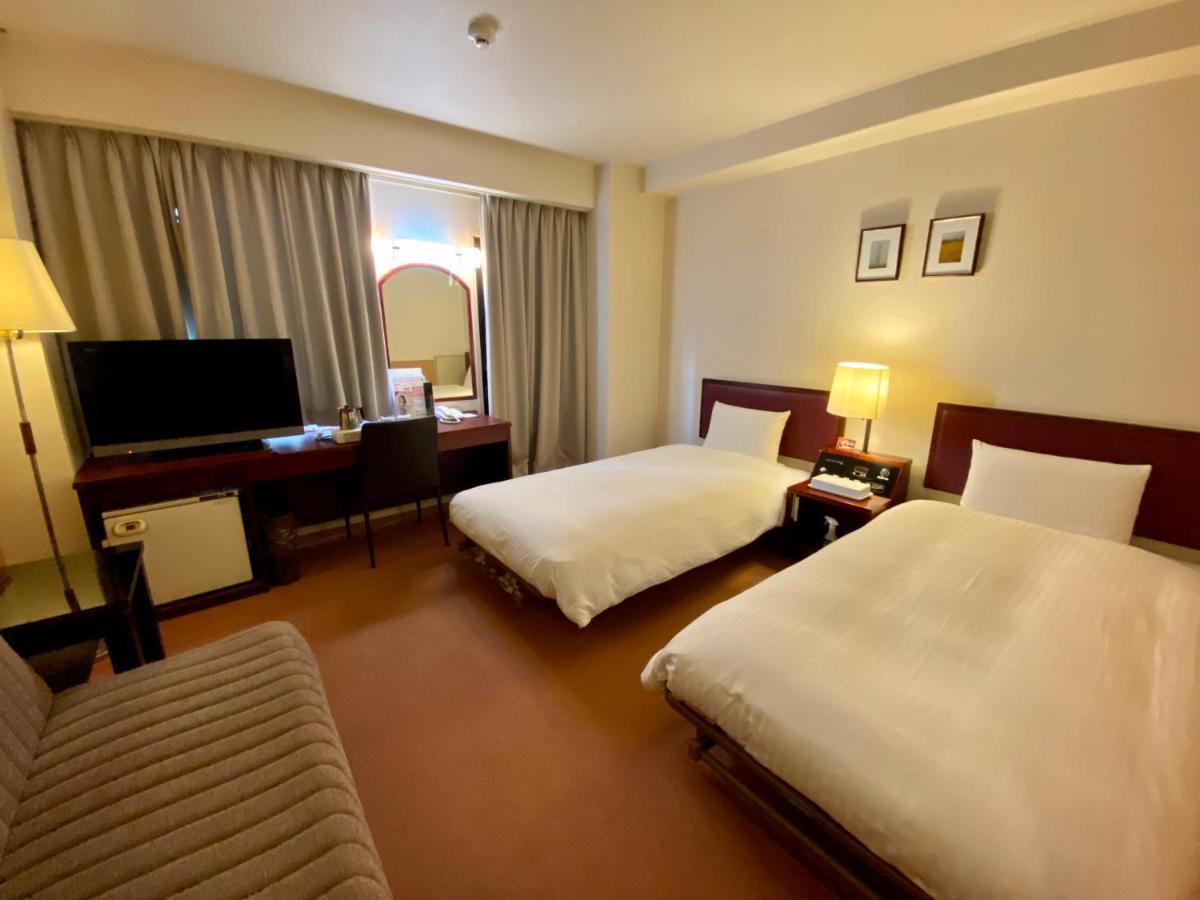 Smile Hotel Sasebo Bagian luar foto